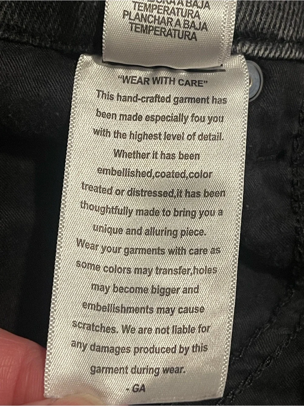 Good American Straight-Leg Jeans in Washed Black Good Curve Style